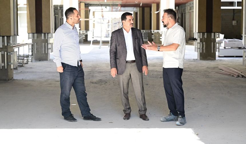 Başkan Taşkın, Eski Hal Binası Alanındaki Projeyi İnceledi