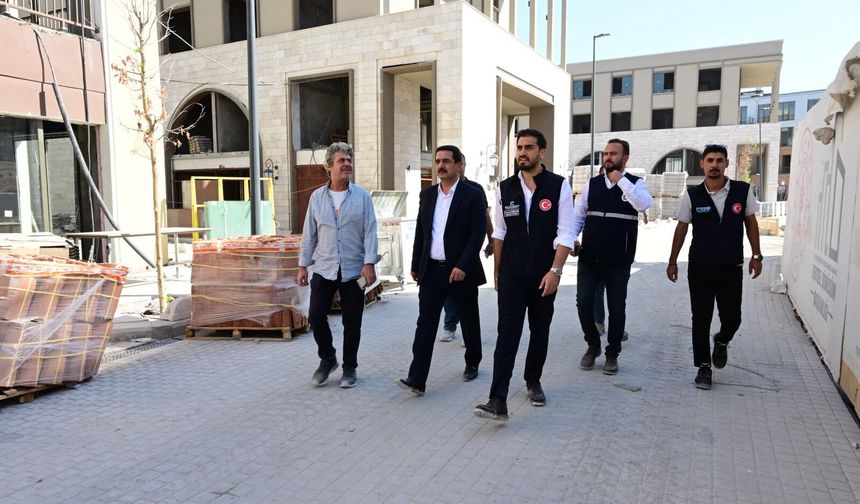 Başkan Taşkın Müjdeyi Verdi: Şemsiye Sokak ve Yeni Cami Ay Sonunda Açılıyor