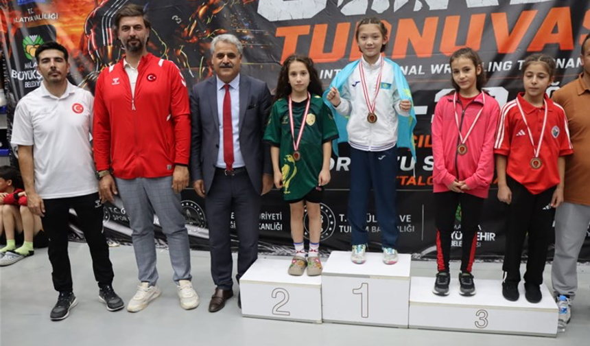 Malatya'da Güreş Şöleni Sona Erdi