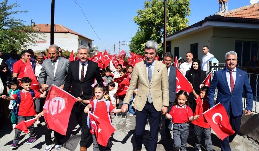 Malatya'da Okula İlk Adım 'Amin Alayı' ile Atıldı