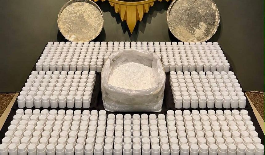 Malatya'da Uyuşturucu Operasyonu: 5,5 Kilo Sentetik Ecza Hammaddesi Ele Geçirildi