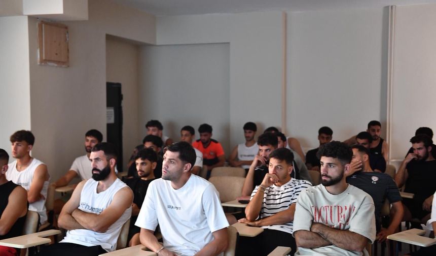 Yeşilyurtspor'a Yeni Oyun Kuralları Eğitimi
