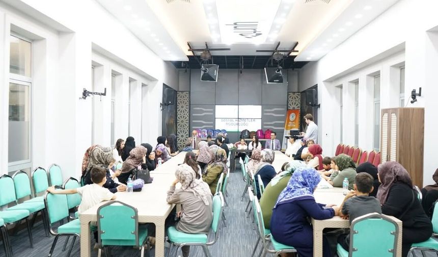 Yeşilyurt'ta Öğrencilerin Okul İhtiyaçlarına Destek