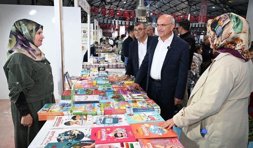 Başkan Er: 'Kitap Fuarı Malatya'nın Yeniden Ayağa Kalkışının Bir Parçası'