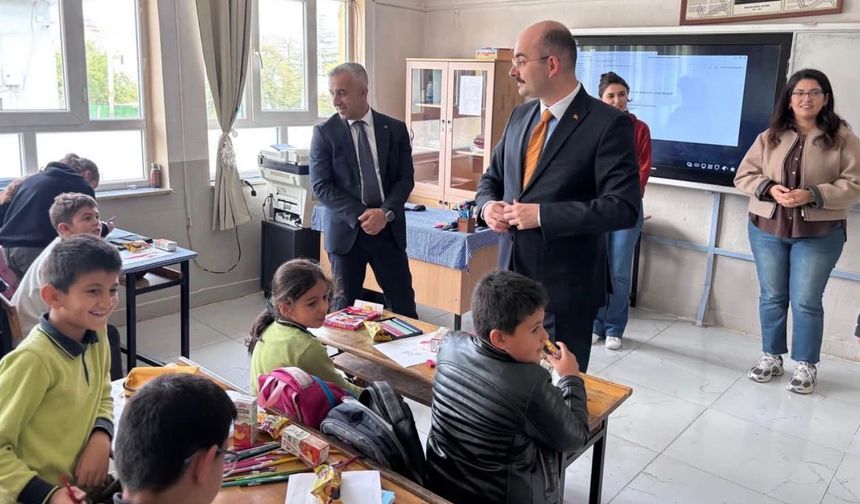 Kaymakam Sungur'dan Öğrencilere Sürpriz Ziyaret
